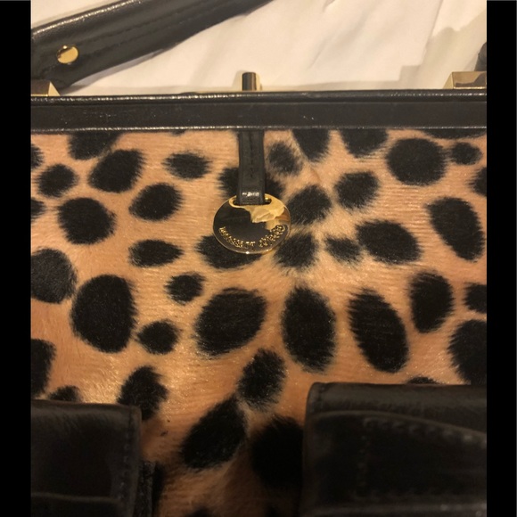NECESSARY OBJECTS Faux leopard Fur Satchel. - Picture 9 of 16